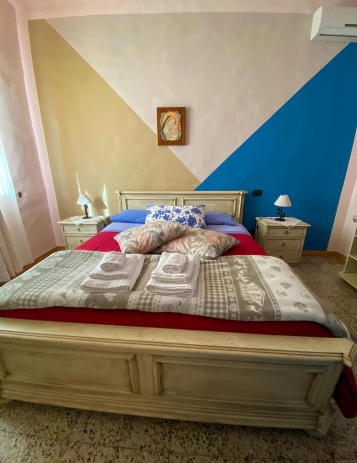 Pensjonat I Due Cipressi Torrenieri Zewnętrze zdjęcie